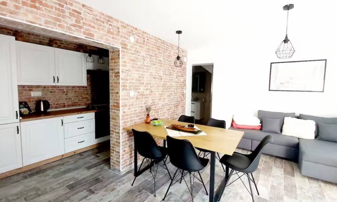 Barilovic Wohnung | Lovely 2-bedroom apartment with AC in Barilović