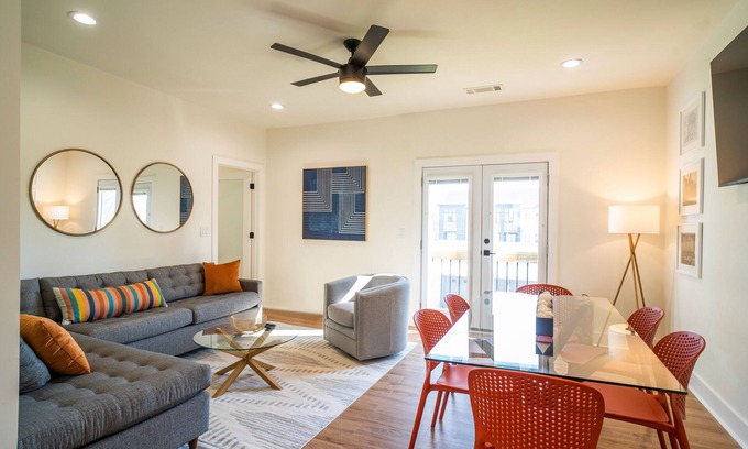 Kirkwood Haus | Lovely E. Lake 3bd/2bth, walkable to restaurants, parks, E. Lake golf course!