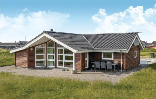 Lokken Haus | Lovely Home In Løkken With Kitchen