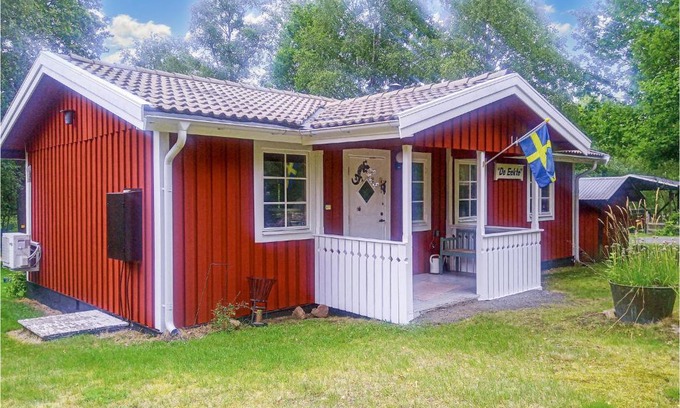 Roke Haus | Lovely Home In Röke With Wifi