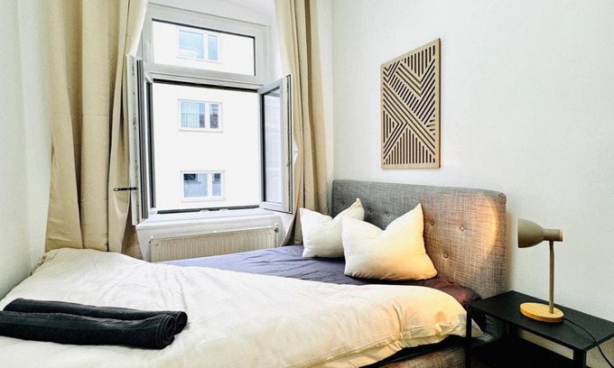 Josefstadt Wohnung | Lovely Room in a Shared Apt. Close to Stadthalle