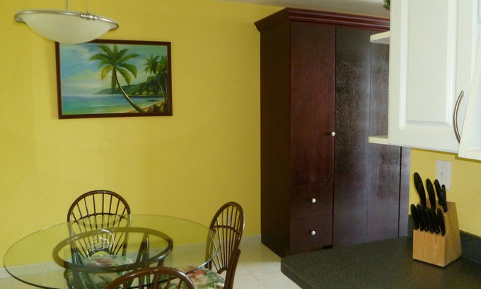 Williams Town Eigentumswohnung | Schönes Studio-Apartment am Ufer des Coral Beach-Grand Bahama Island