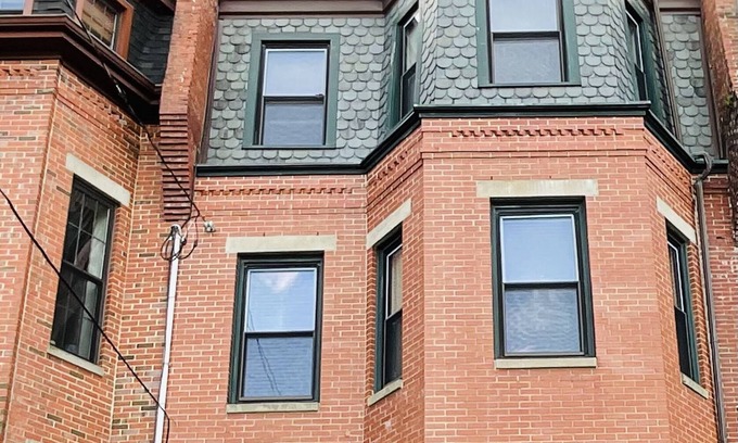 Highland Park Eigentumswohnung | Lovely two bedroom Apartment on a two floor unit.