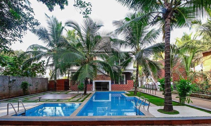 Mandrem Haus | Low Budget / Luxurious Room Stay, Goa