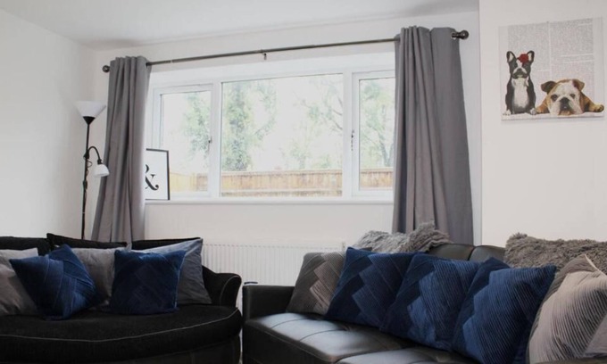Didcot Wohnung | Low Cost, Fully Sanitised 4 Bed & Parking