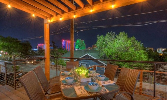 West University Haus | *Big Spring Discounts* Minerva House~UNR~Deck~Reno
