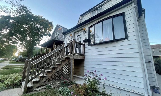 Chicago Haus | Lower level luxury