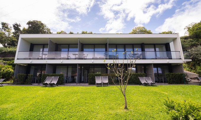 Santana Haus | Lower-level Studio w/ kitchenett and patio
