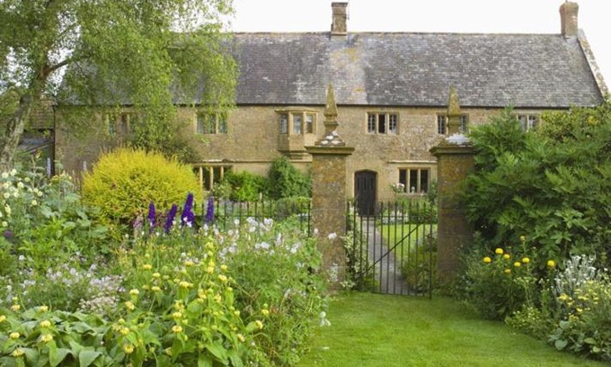 Crewkerne Bed & Breakfast | Lower Severalls Farmhouse