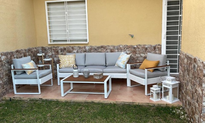 Vera Wohnung | Luminoso y tranquilo apartamento con jardin en campo de Golf Valle del Este