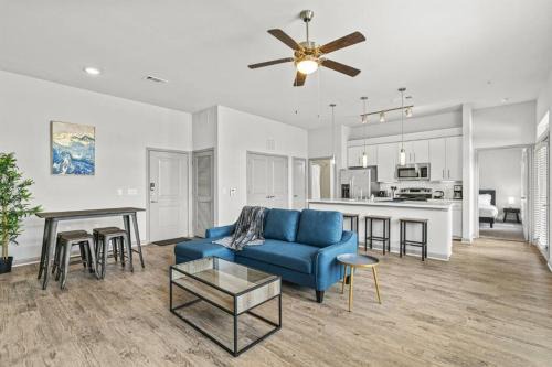 Montopolis Wohnung | LUX 2B2B with Pool & Parking near the Heart of Austin