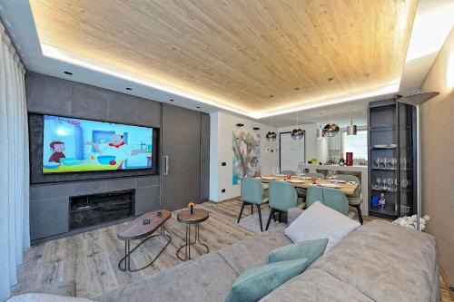 Pinzolo Wohnung | Lux Domotic Apt-Chalet Dolomites