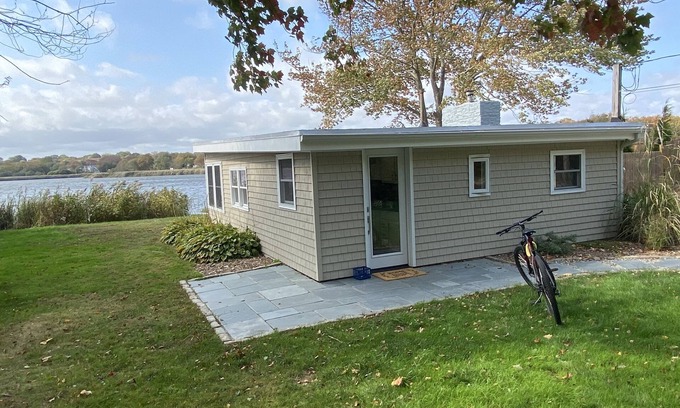 Bonnet Shores Hütte | Lux Romantic Waterfront Cottage - Bonnet Shores, Narragansett RI