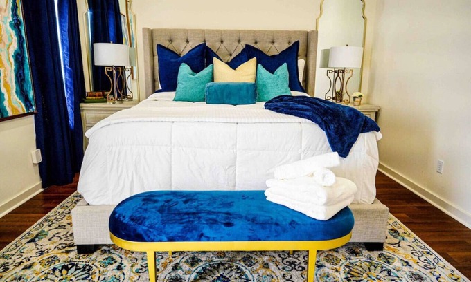 Central City Hütte | Luxe 3BR w/ fenced parking 2 miles to French Qtr