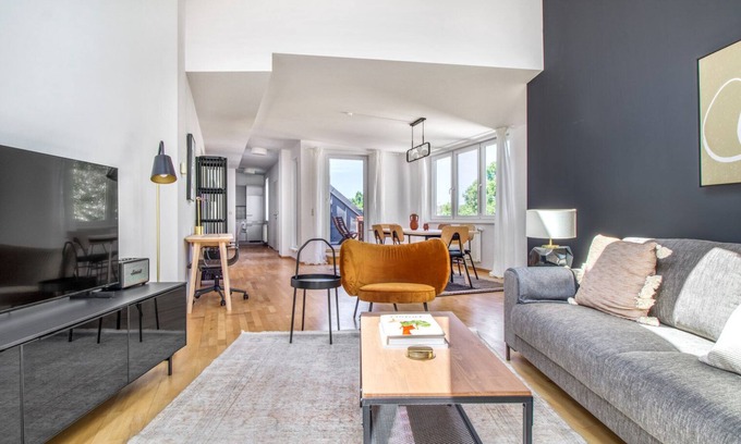 Hietzing Wohnung | Luxe Hietzing 3BR w/ Community Garden & Private Terrace, by Blueground