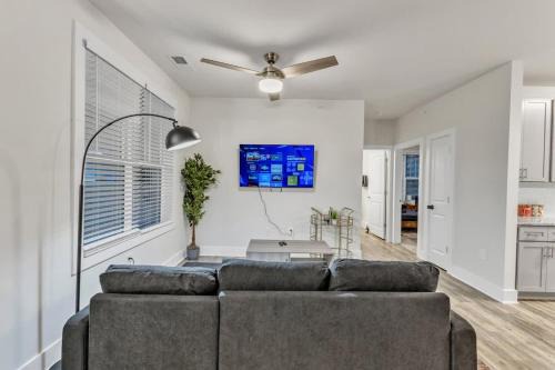 Hayes Wohnung | Luxe King 3BR Suite Mins to Downtown Durham