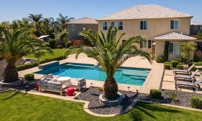 Roseville Haus | Luxe Roseville Home with Pool and Hot Tub!