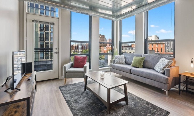 Old West Side Eigentumswohnung | Luxurious 2 Bedroom Condo in Heart of Ann Arbor 331