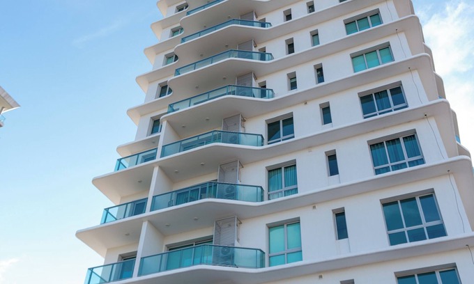 Asuncion Eigentumswohnung | Luxurious 2-bedroom with gym, pool and AC in the best location of Asunción