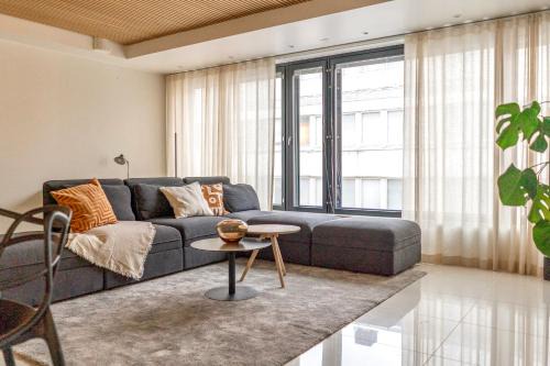 Kamppi Wohnung | Luxurious 3-Br Apt with Balcony