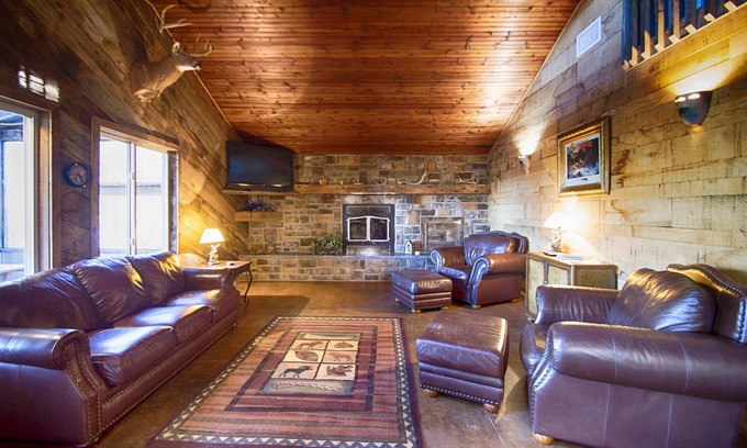 Windyville Kabine | Luxuriöse Hütte mit privatem Zugang zum Fluss Niangua und Aussicht