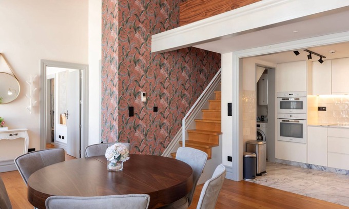 Sao Nicolau Wohnung | Luxurious Duplex with Unique View by LovelyStay
