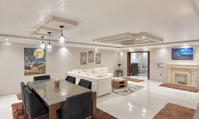 Ain Schams Wohnung | luxurious hidden gemstone 3BR APT in Helioplis
