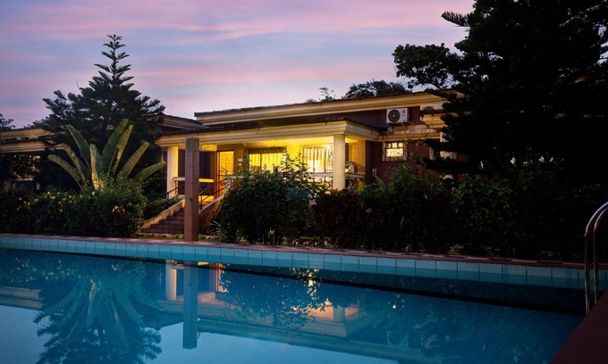 Nerul Villa | Luxuriöse Poolvilla mit 2 Schlafzimmern, 2 km von Candolim (in Nerul) entfernt