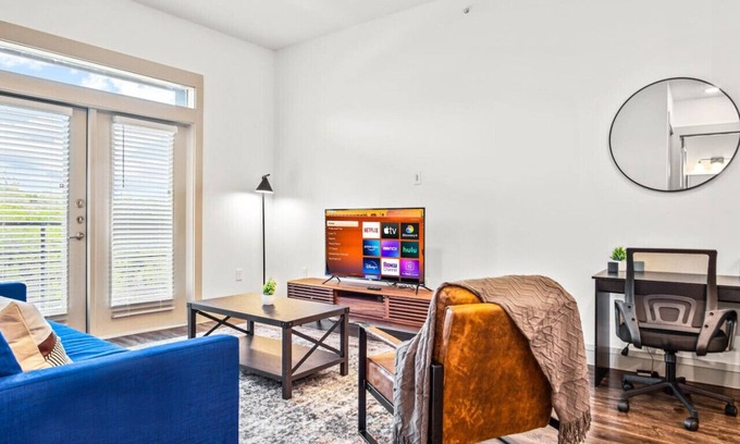 West Oak Hill Wohnung | Luxurious New Unit|1Bd1Ba|Pool Golf Sim