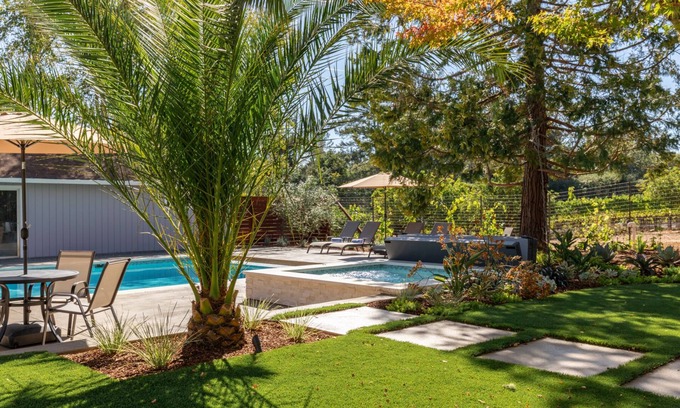 Graton Haus | Luxurious Retreat In The Vineyards Green Valley Oasis