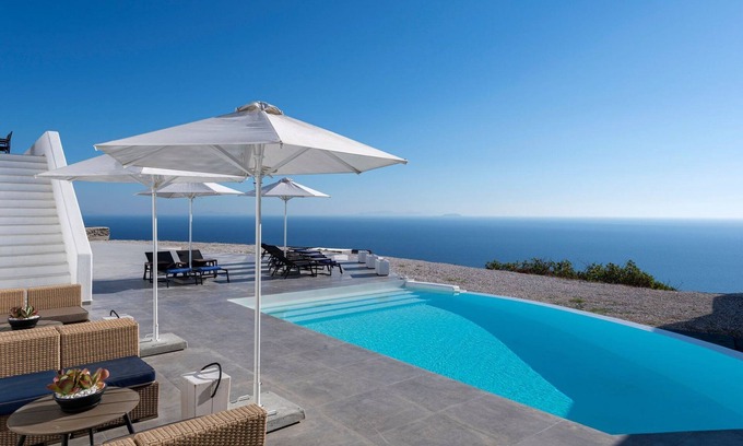Imerovigli Villa | Luxurious Santorini Escape | Villa Imerovigli | Private Infinity Pool | Breathtaking Aegean Views