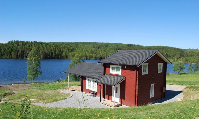 Borjesjo Haus | Luxuriöse Hütte an einem See mit Sauna, kostenlosem WLAN und atemberaubender Aussicht