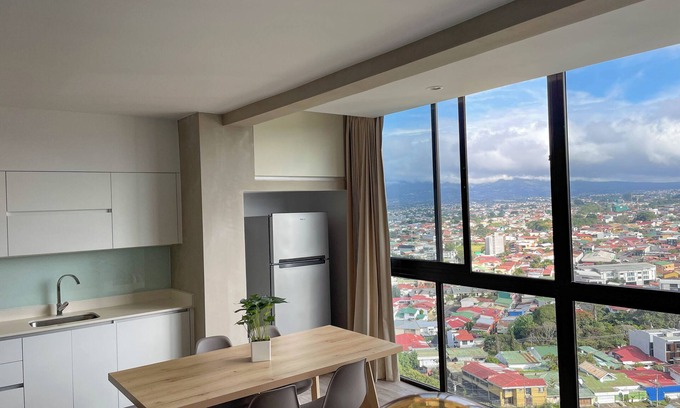 Curridabat Wohnung | Luxurious Suite with Breathtaking Views -Your Costa Rican Dream Getaway!