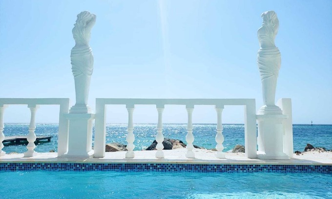 De Bruynewijk Villa | Luxuriöse Villa Fillipe 3 - Brandneu! Meerblick: Geräumiger, privater Pool und Klimaanlage