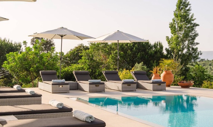 Triana Haus | Luxurious Wine Country Villa - Near Lisbon