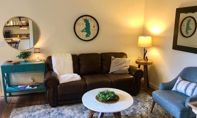 Bigfork Wohnung | Luxury 1 BR in the heart of Bigfork