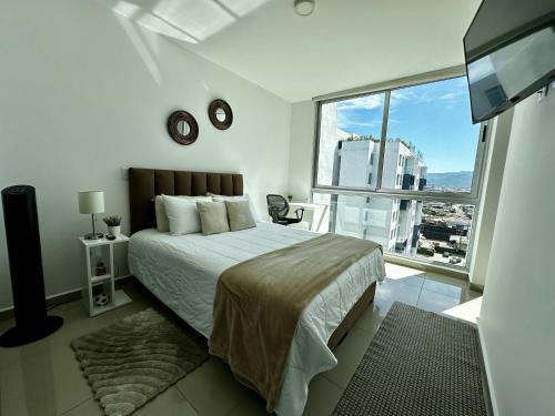 Cinco Esquinas Wohnung | Luxury 12th Floor Apartment with Views - Downtown San Jose Pool and Gym