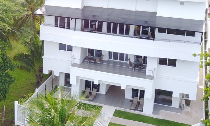 Cerro Plano Haus | Brandneues Luxus-Partyhaus am Strand mit 13 BR!