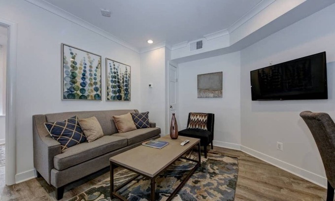 Dupont Circle Bed & Breakfast | Luxus 1BR Suite 6 Dupont / Kalorama