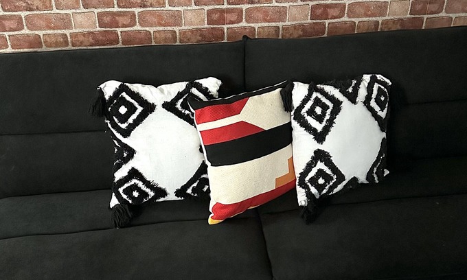 Euclid Wohnung | LUXURY 2 BEDROOM APARTMENT