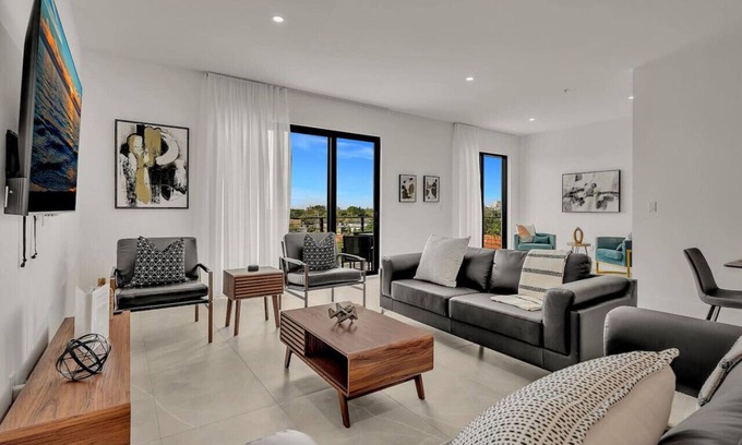 Harbordale Wohnung | Luxury 3 Bedrooms APT Brand new, Perfectly located #403