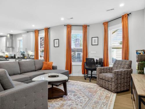 Highland Park Wohnung | Luxury 3BR apt in Boston that Sleeps 10