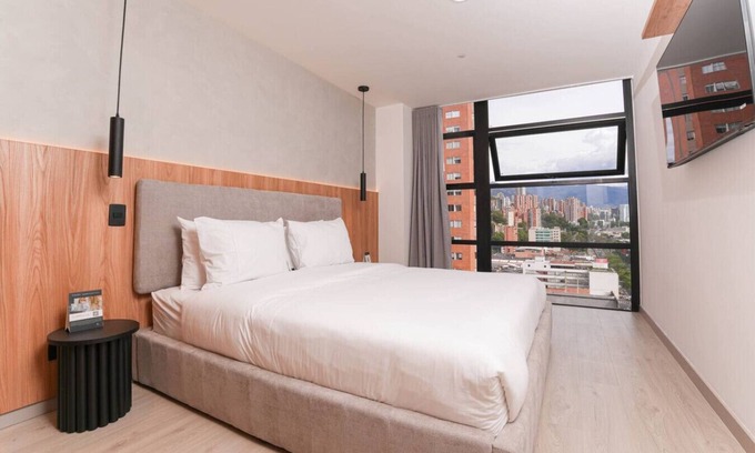 San Diego Wohnung | Luxury 3BR Apt w/ Jacuzzi & Workspace – El Poblado