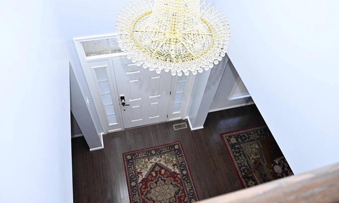 Bowie Haus | Luxury 4 Bedroom House at Woodmore Bowie