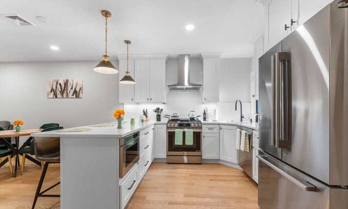 Thompson Square - Bunker Hill Wohnung | Luxury 4BR | Charlestown