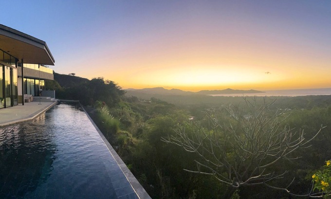 Brasilito Haus | Luxury 5BR Oasis with Panoramic Ocean Views & Pool - Casa Vista Contenta Mainhouse
