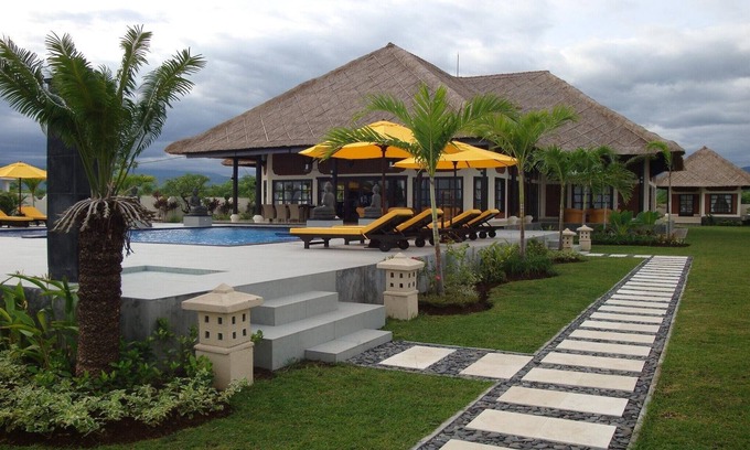 Banjartegehe Villa | Luxus-Villa direkt am Meer in Bali