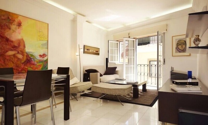 Sacramento Wohnung | Luxury apartment in Chiado, the most vibrant Lisbon neighbourhood - Free parking