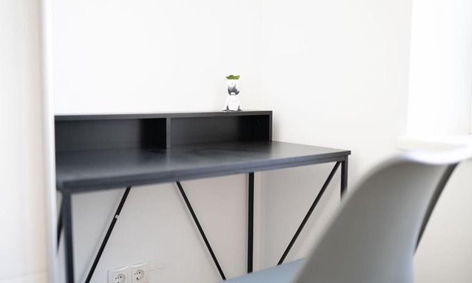 Oberdobling Wohnung | Luxury Apt Overlooking Danube Canal Vienna, Austria for Families - All Supplies Included