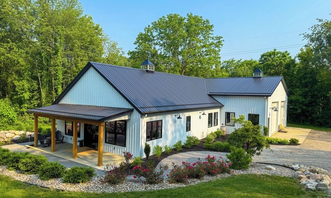 Cassopolis Haus | Luxury Barndo, Sleeps 18, Indoor Sports Court, Hot Tub, Pontoon Rentals, Near ND